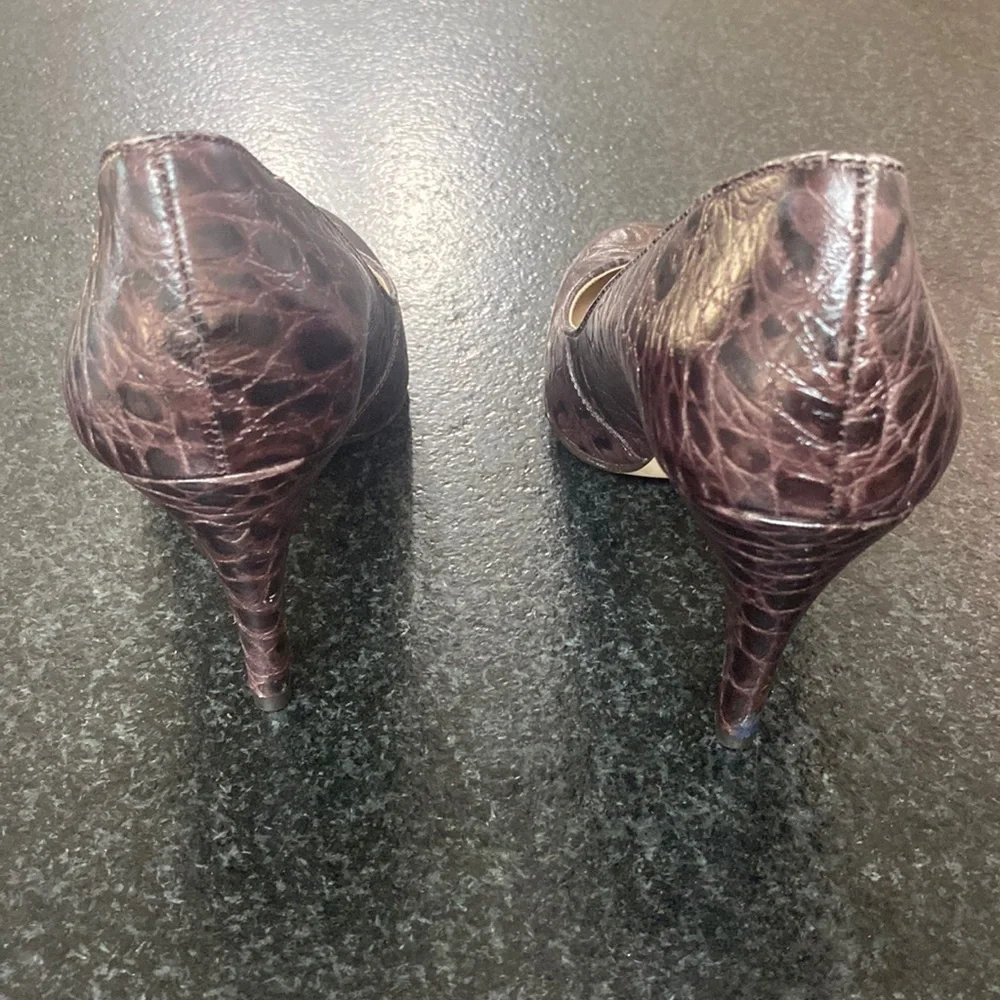 Talbots Animal Pumps